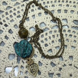 olive glass bead & elephant head Pendant Necklace